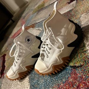 Converse run star motion sneakers, like new